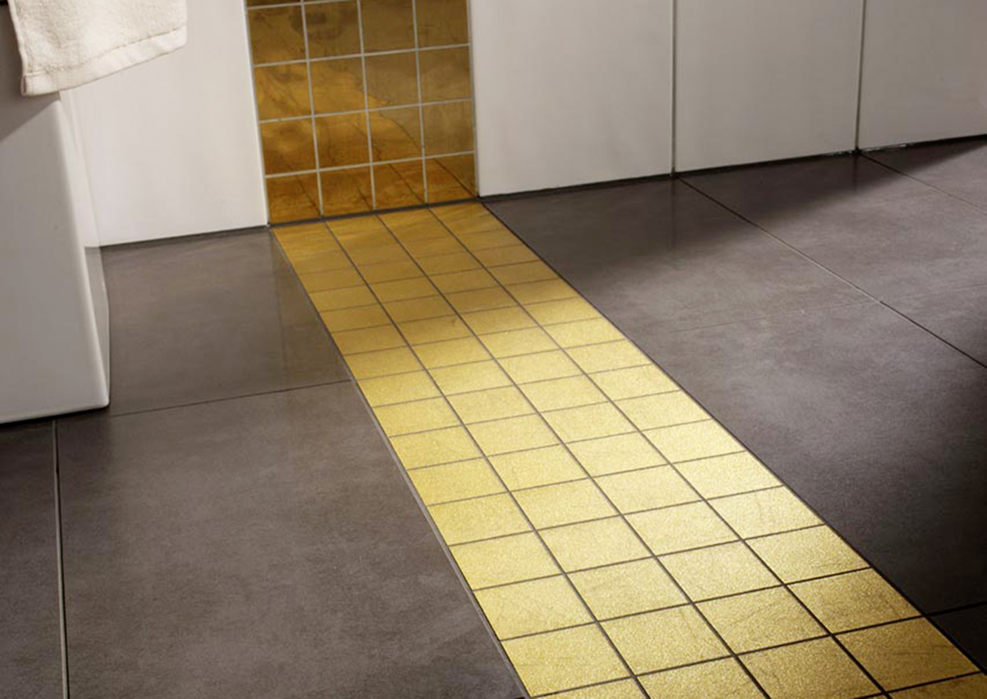 Gold Tiles by Steuler